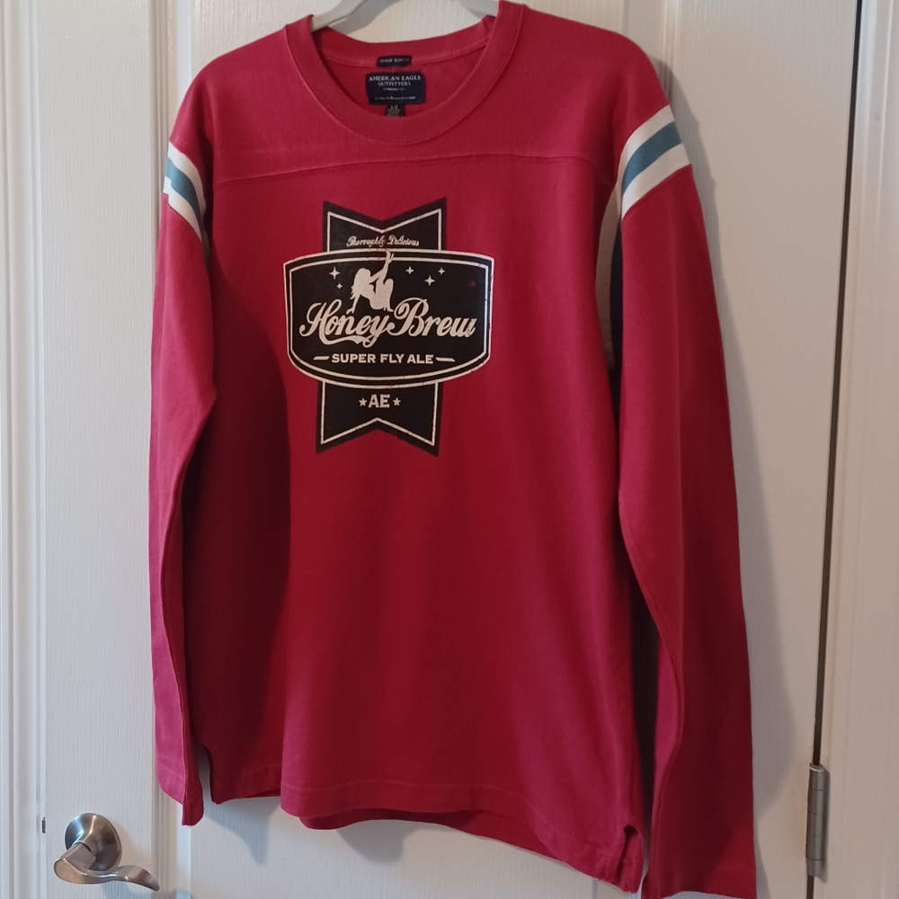 American Eagle Outfitters Men's Honey Brew Super Fly Ale Slim Fit Pullover Lrg